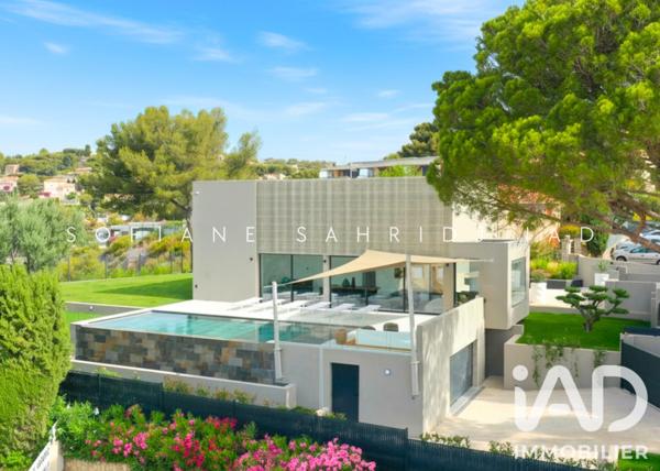 Maison à vendre 6 pièces 207 m² Bandol