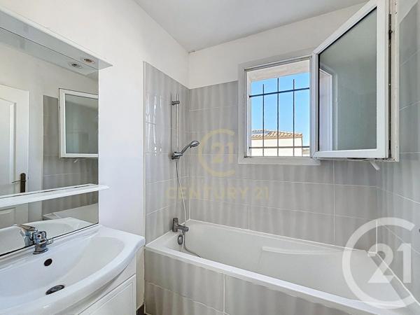 Maison à vendre  3 pièces - 57 m 2   ST GELY DU FESC  - 34