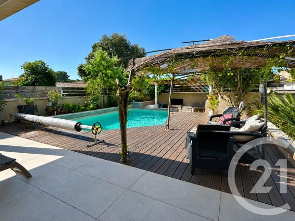 Maison à vendre  5 pièces - 140 m 2   CASTRIES  - 34