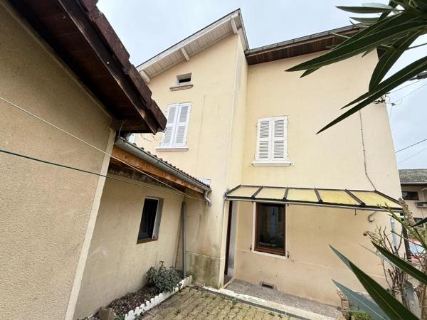 Vente                                                      Maison
                        
                     4 pièces                      72 m2                     à Roybon
