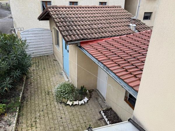 Vente                                                      Maison
                        
                     4 pièces                      72 m2                     à Roybon