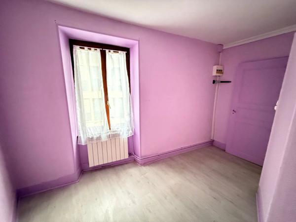 Vente                                                      Maison
                        
                     4 pièces                      72 m2                     à Roybon