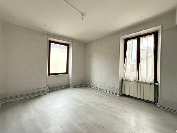 Vente                                                      Maison
                        
                     4 pièces                      72 m2                     à Roybon