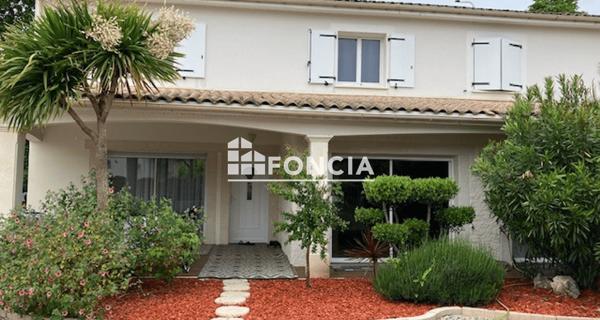 À vendre Maison 4 pièces 102.8 m² - Angoulême 16000