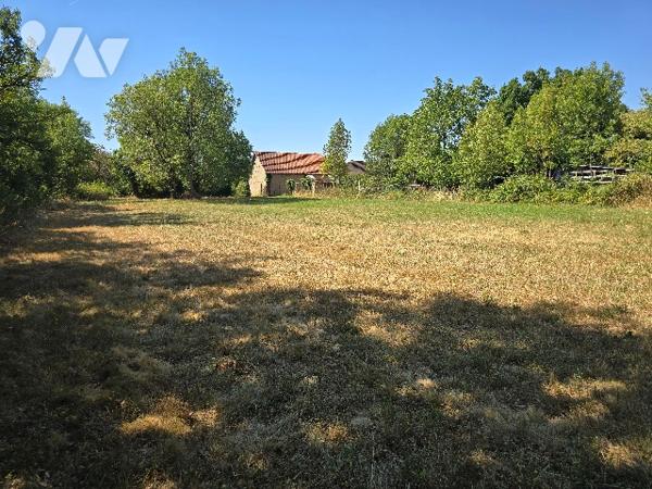 Terrain à bâtir de 2 663 m² – Brugheas (03700)