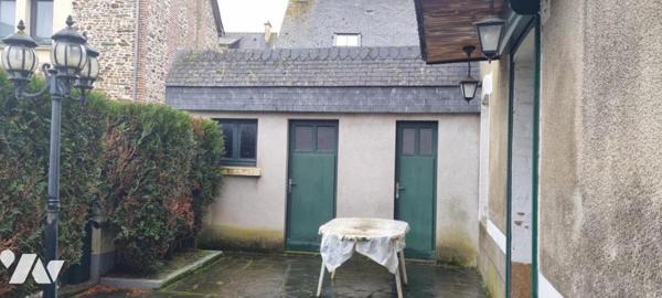 LA GUERCHE DE BGNE - Maison centre-ville - Garage et petit jardin