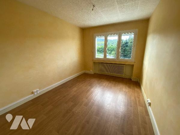 Au 4ème et dernier étage avec ascenseur et balcon, appartement de 66.63m² habitables
