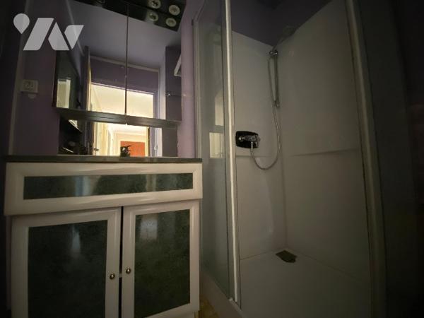 Au 4ème et dernier étage avec ascenseur et balcon, appartement de 66.63m² habitables