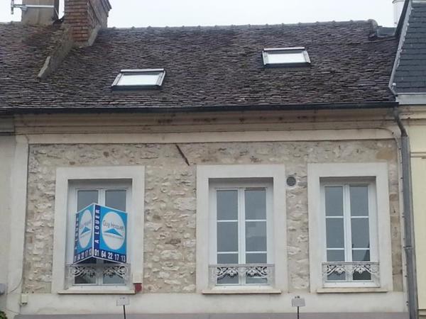 MORET SUR LOING, Coeur de ville studio de 29 m2 à louer