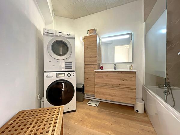 Appartement familial 5 pièces lumineux avec balcon, garage et grenier - Reims Courlancy