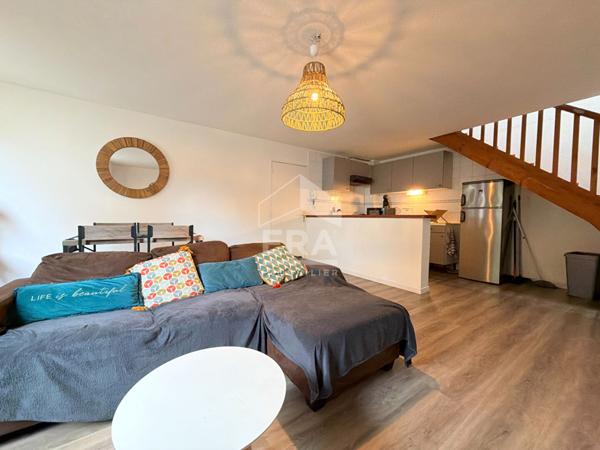 A LOUER A VILLELAURE 84530 APPARTEMENT TRIPLEX MEUBLE TYPE 4 PIECES DE 83.15M² AVEC MEZZANINE ET UNE PLACE DE STATIONNEMENT