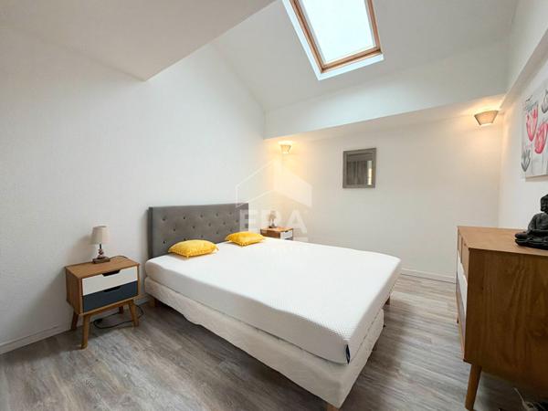 A LOUER A VILLELAURE 84530 APPARTEMENT TRIPLEX MEUBLE TYPE 4 PIECES DE 83.15M² AVEC MEZZANINE ET UNE PLACE DE STATIONNEMENT