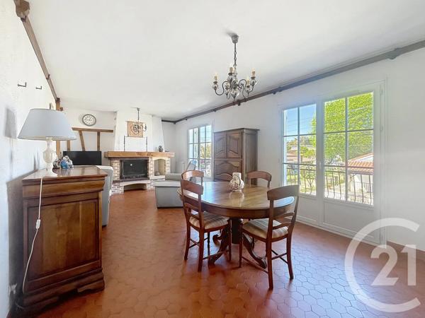 Maison à vendre  5 pièces - 124 m 2   BRESSOLS  - 82