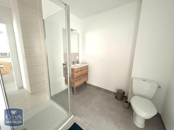 Appartement à louer 2 pièces 37.96m² Saint-Étienne (42000)