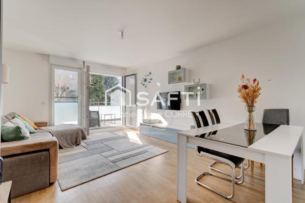 Immeuble 2020, beau T3 ensoleillé avec sa terrasse