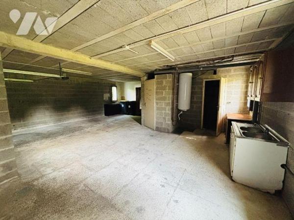 NOUVEAUTE ! A vendre en EXCLUSIVITE chez Trente-Cinq Notaires ! 

Sur la commune de Saint-Erb...