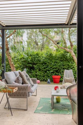 Hyères (83400) Villa Récente proche commodités.