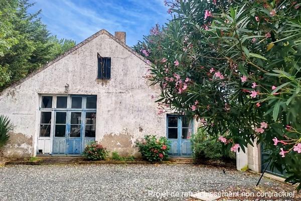 Maison 3 chambres, studio, hangar et grange