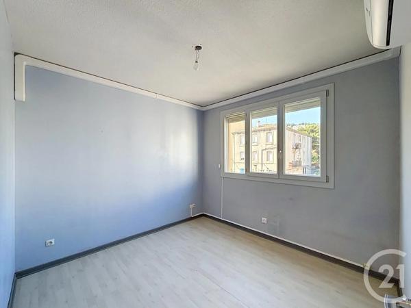 Appartement F4 à vendre  4 pièces - 73,40 m 2   SETE  - 34