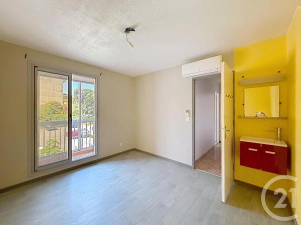 Appartement F4 à vendre  4 pièces - 73,40 m 2   SETE  - 34