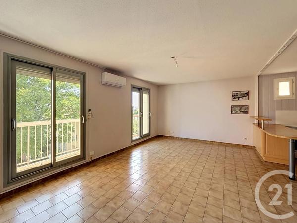 Appartement F4 à vendre  4 pièces - 73,40 m 2   SETE  - 34