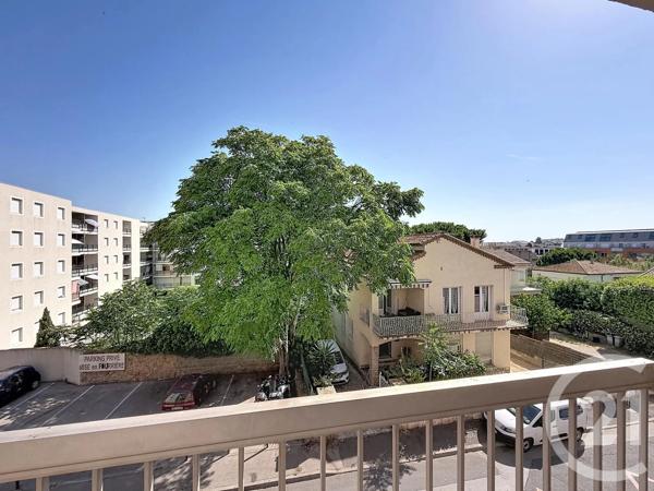 Appartement F4 à vendre  4 pièces - 73,40 m 2   SETE  - 34