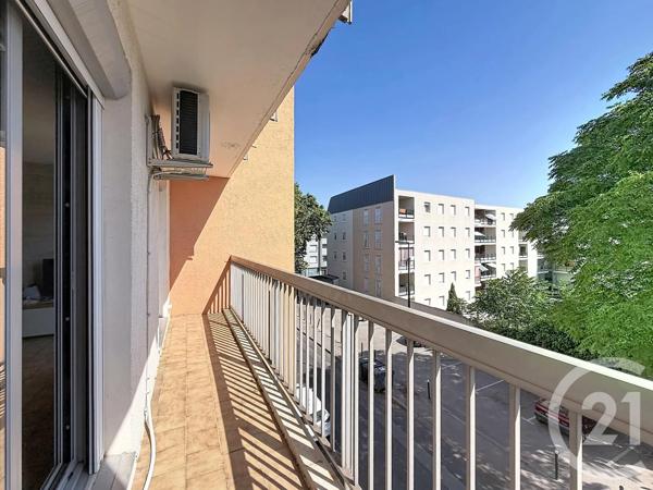 Appartement F4 à vendre  4 pièces - 73,40 m 2   SETE  - 34