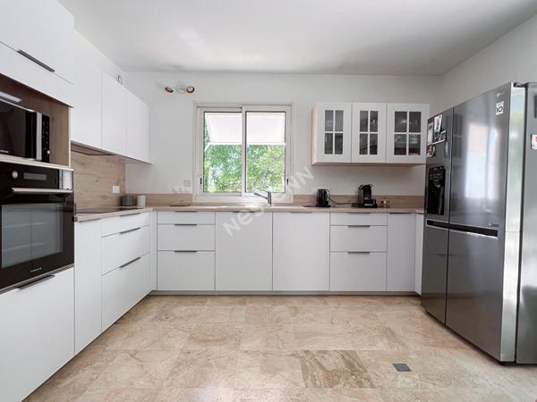 Maison Avrillé 11 pièces, 6 chambres - Bien exceptionnel, situé au Golf d'Avrillé