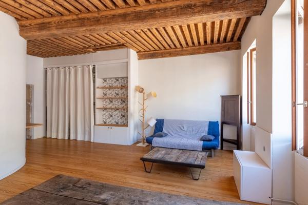 Appartement T3 78 m² - 4ème étage - 2 chambres - Saint-Georges - Vue Fourvière