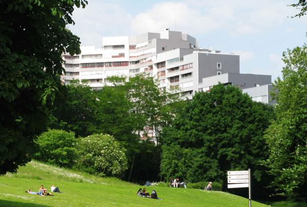 Nanterre (92000) Appartement de 6 pièces sur 126,93 m² Carrez avec un balcon, 3 vérandas et un parking souterrain