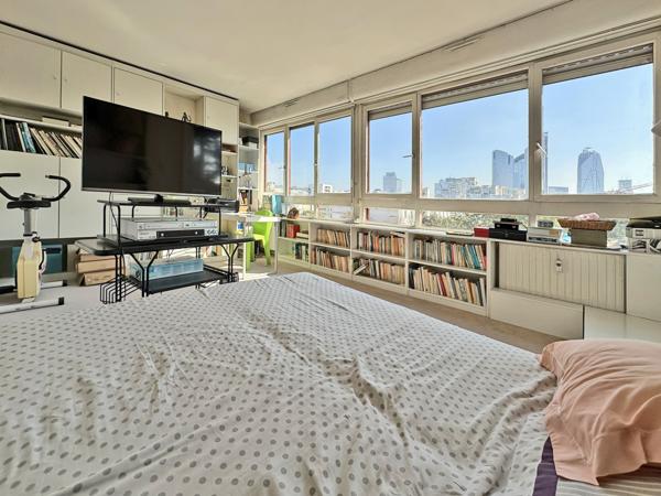 Nanterre (92000) Appartement de 6 pièces sur 126,93 m² Carrez avec un balcon, 3 vérandas et un parking souterrain