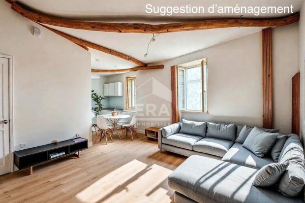 OPPORTUNITÉ RARE - ENSEMBLE IMMOBILIER AU CEUR DU GUA