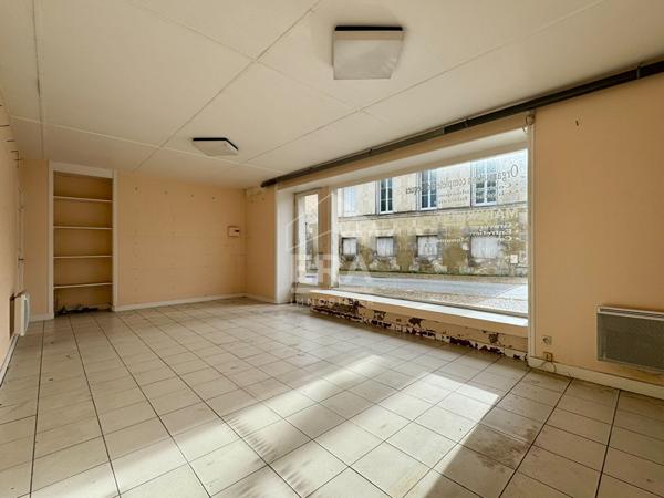 OPPORTUNITÉ RARE - ENSEMBLE IMMOBILIER AU CEUR DU GUA