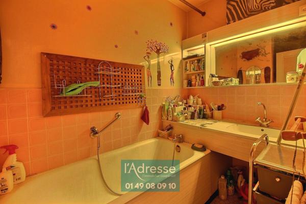 L'Haÿ-les-Roses ? Centre-ville ? 2 pièces avec loggia, cave et parking