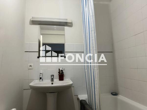 Location Appartement 2 pièces 40.2 m² - 37 RUE DE MOURMANT Lille 59000