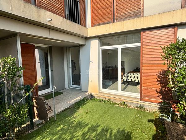 Appartement Cergy 1 pièce(s) 31 m2 VENDU LOUÉ €133 000 ** - Référence 11202