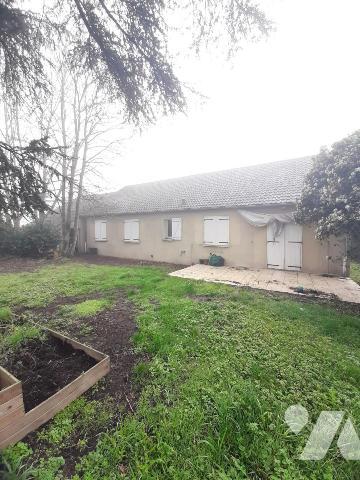 UNE MAISON A VENDRE A BAZOUGES SUR LE LOIR