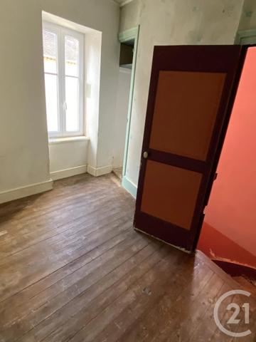 Maison à vendre  8 pièces - 173,71 m 2   LE VEURDRE  - 03