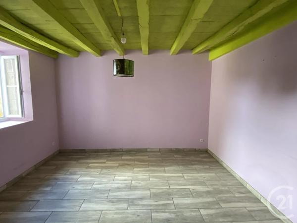 Maison à vendre  8 pièces - 173,71 m 2   LE VEURDRE  - 03