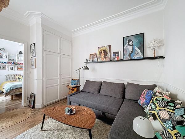 SOUS COMPROMIS - Charmant T2 en Rez-de-Chaussée sur cour sécurisé, Rue Dulong, Paris 17e