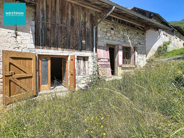 ALLEVES _  Charmante maison de village de 106.04 m² au sol, à vendre