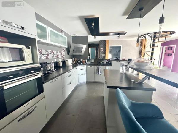 Location - Maison Les Bessons 48200 8 pièces 153 m 2 1000 m 2
