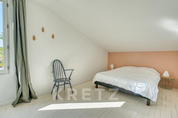 Villa familiale de 215m² avec piscine – Île de Ré, cœur de village, plages à pied