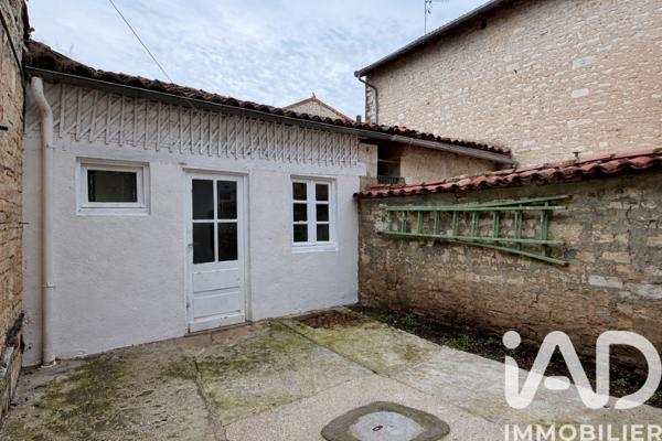 Maison à vendre 3 pièces 104 m² Mansle-les-Fontaines