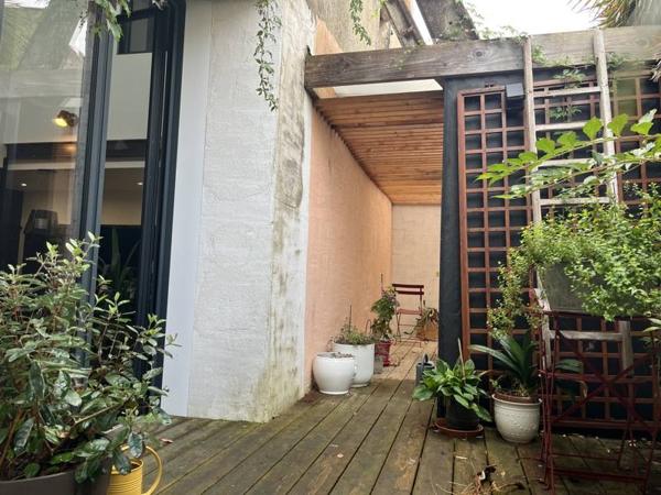 Maison à vendre |  Saint-Xandre |  6 pièces | 185 m²