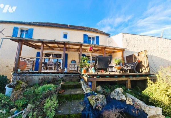 Au calme et à 2 pas des commerces et services, Belle grange rénovée très lumineuse d'env. 210 m...