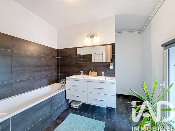 Maison à vendre 7 pièces 152 m² Bruyères-le-Châtel