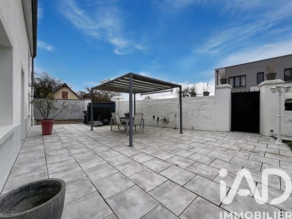 Maison à vendre 7 pièces 152 m² Bruyères-le-Châtel