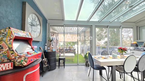 Maison à ENGHIEN-LES-BAINS, 95880 - 9 pièces 232m²