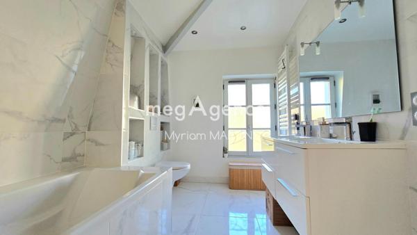 Maison à ENGHIEN-LES-BAINS, 95880 - 9 pièces 232m²